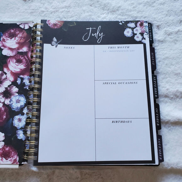 The Paper Studio Agenda 52 18 Month Planner Dated 2022-2023 - Picture 5 of 9